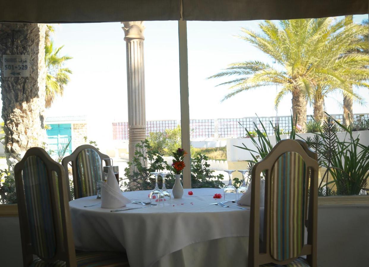 Hotel Oasis Gabes Exterior photo